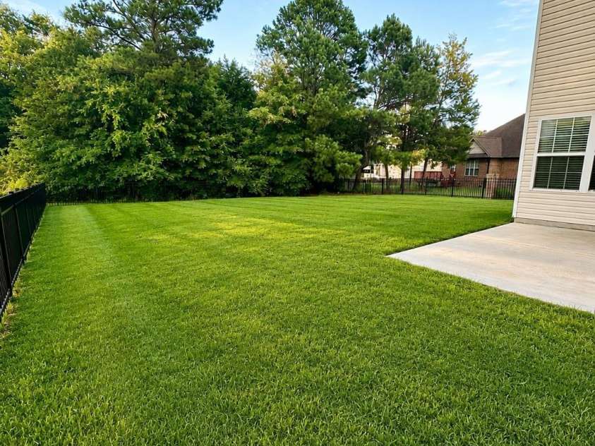 2482 Chatham Drive, Fort Mill, SC 29707.  MLS# CAR4395475, YatesRealty ID 34292. 