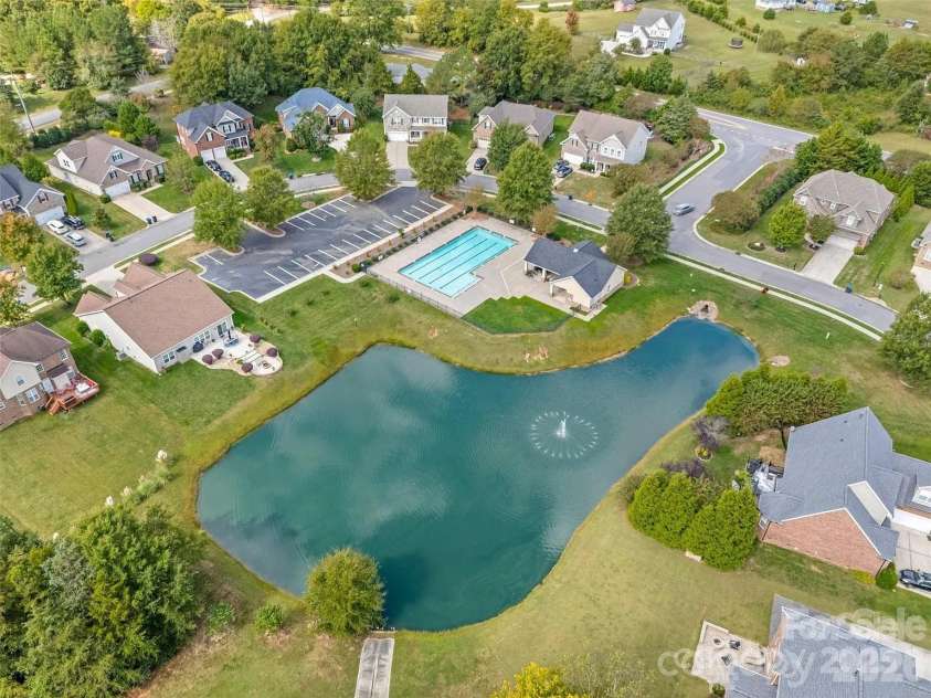 2482 Chatham Drive, Fort Mill, SC 29707.  MLS# CAR4395475, YatesRealty ID 34292. 