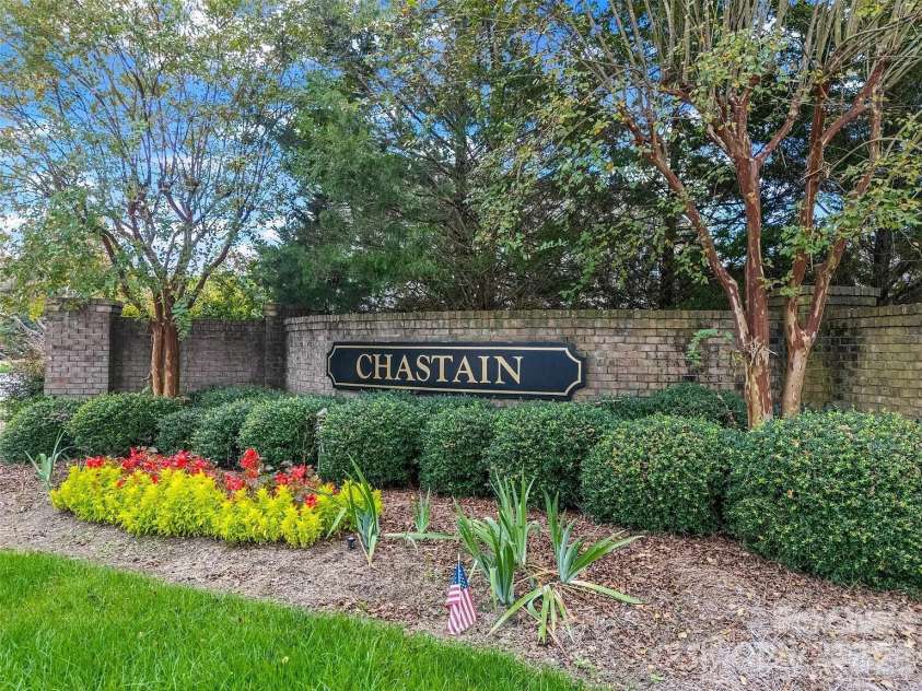 2482 Chatham Drive, Fort Mill, SC 29707.  MLS# CAR4395475, YatesRealty ID 34292. 