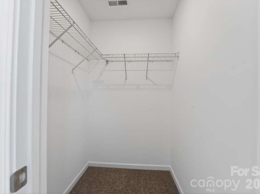 1606 Highacre Place, Bessemer City, NC 28016.  MLS# CAR4371918, YatesRealty ID 34293. Closet
