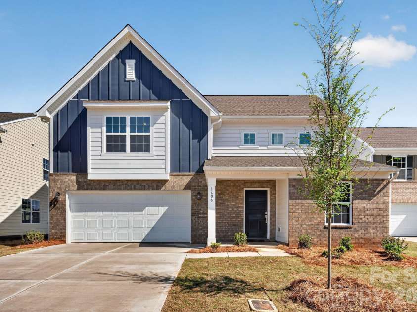1606 Highacre Place, Bessemer City, NC 28016.  MLS# CAR4371918, YatesRealty ID 34293. Front