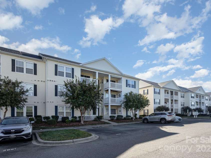 3847 Carl Parmer Drive, Harrisburg, NC 28075.  MLS# CAR4296099, YatesRealty ID 34296. 