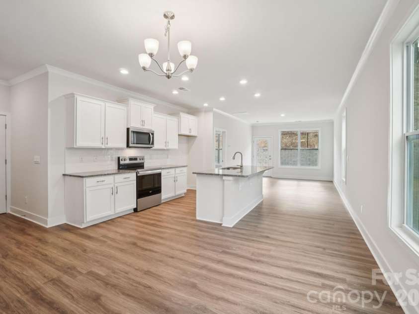 118 Sugg Trail, Weaverville, NC 28787.  MLS# CAR4296116, YatesRealty ID 34297. 