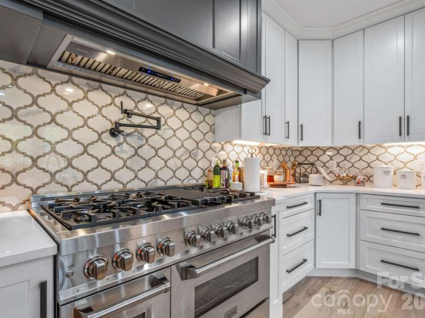 102 Gunpowder View Circle, Granite Falls, NC 28630.  MLS# CAR4397379, YatesRealty ID 34298. 