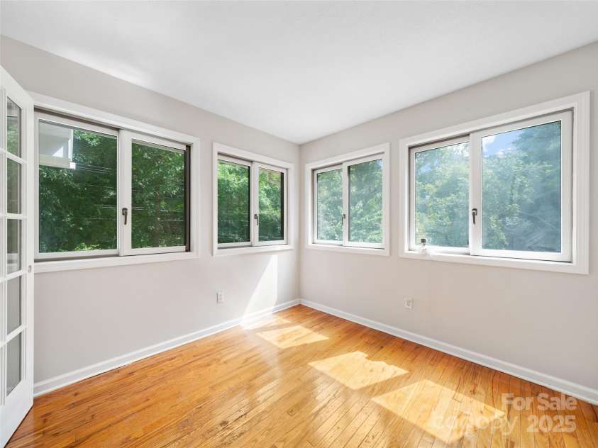 1393 Bald Mountain Road, Burnsville, NC 28714.  MLS# CAR4295800, YatesRealty ID 34299. 