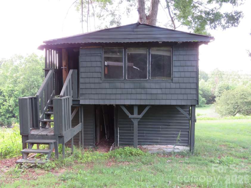 204 John E Randall Road, Shelby, NC 28152.  MLS# CAR4387444, YatesRealty ID 343. 