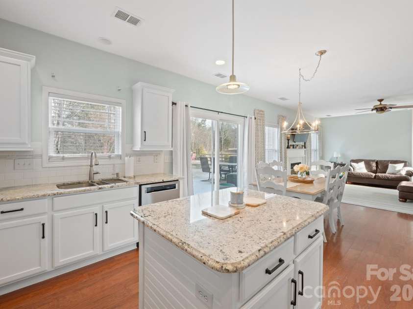 9776 Ravenscroft Lane, Concord, NC 28027.  MLS# CAR4335767, YatesRealty ID 3430. 