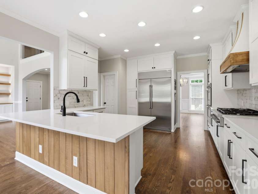 7818 Stonehaven Drive, Waxhaw, NC 28173.  MLS# CAR4385540, YatesRealty ID 34300. 