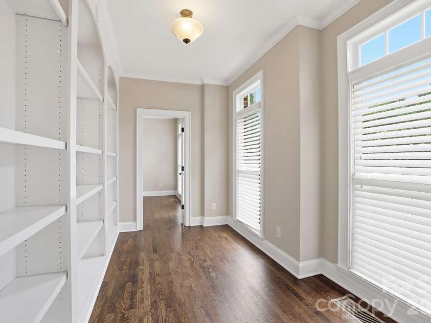 7818 Stonehaven Drive, Waxhaw, NC 28173.  MLS# CAR4385540, YatesRealty ID 34300. 