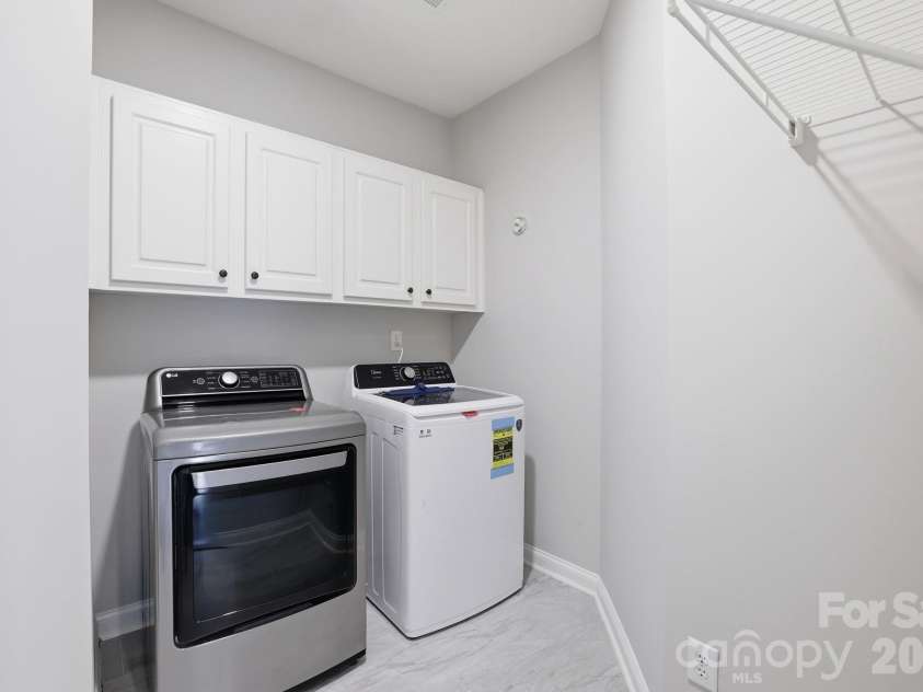 7818 Stonehaven Drive, Waxhaw, NC 28173.  MLS# CAR4385540, YatesRealty ID 34300. 