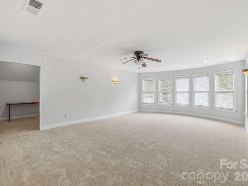7818 Stonehaven Drive, Waxhaw, NC 28173.  MLS# CAR4385540, YatesRealty ID 34300. 
