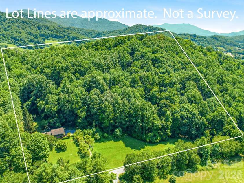 252 Big Stomp Road, Waynesville, NC 28786.  MLS# CAR4399096, YatesRealty ID 34301. 