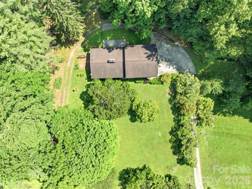 252 Big Stomp Road, Waynesville, NC 28786.  MLS# CAR4399096, YatesRealty ID 34301. 