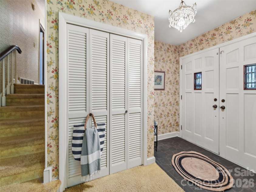 252 Big Stomp Road, Waynesville, NC 28786.  MLS# CAR4399096, YatesRealty ID 34301. 