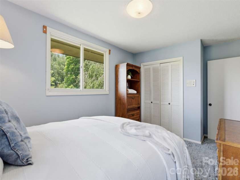 252 Big Stomp Road, Waynesville, NC 28786.  MLS# CAR4399096, YatesRealty ID 34301. 