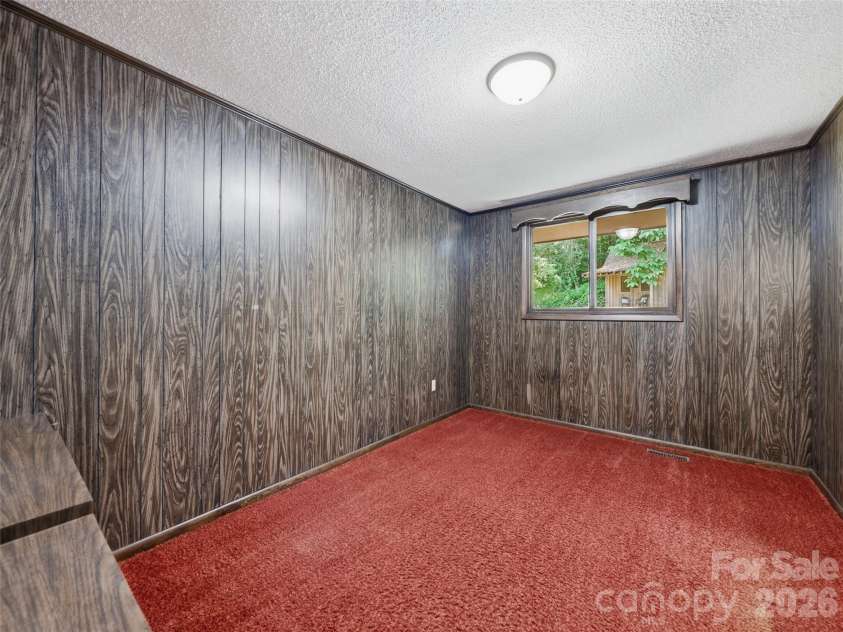 252 Big Stomp Road, Waynesville, NC 28786.  MLS# CAR4399096, YatesRealty ID 34301. 