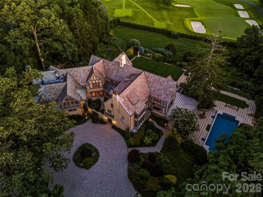 7 Stuyvesant Road, Biltmore Forest, NC 28803.  MLS# CAR4399197, YatesRealty ID 34302. 