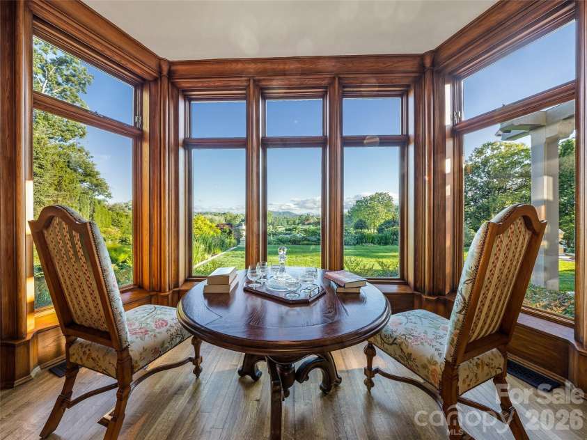 7 Stuyvesant Road, Biltmore Forest, NC 28803.  MLS# CAR4399197, YatesRealty ID 34302. Dining bay for intimate dinners