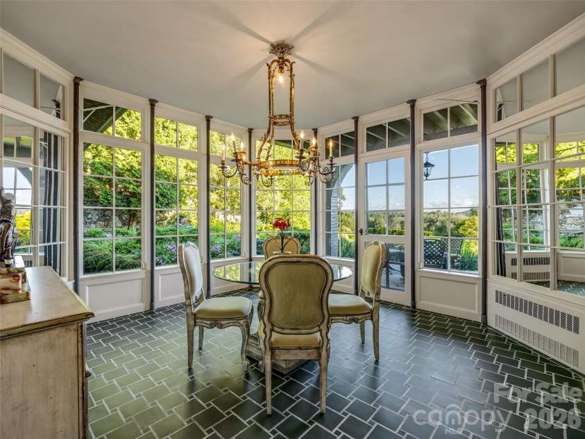 7 Stuyvesant Road, Biltmore Forest, NC 28803.  MLS# CAR4399197, YatesRealty ID 34302. Sun room