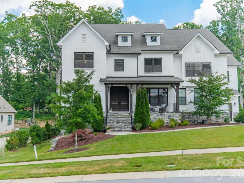 2008 Kenmere Lane, Charlotte, NC 28270.  MLS# CAR4392022, YatesRealty ID 34303. 