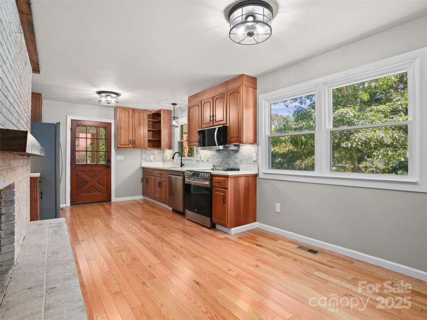 220 Love Lane, Waynesville, NC 28786.  MLS# CAR4296192, YatesRealty ID 34303. 