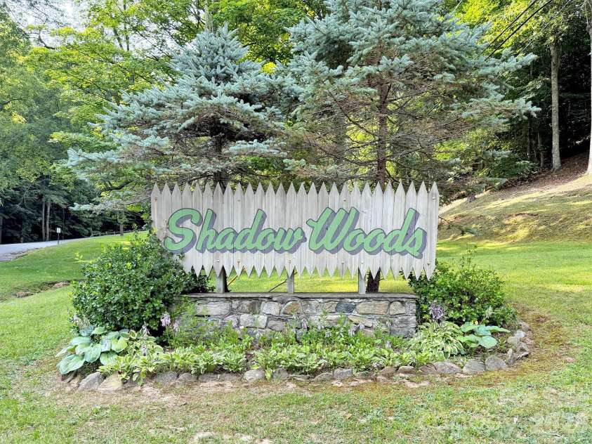 49 Brandywine Road, Waynesville, NC 28786.  MLS# CAR4395907, YatesRealty ID 34304. 