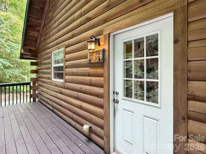 49 Brandywine Road, Waynesville, NC 28786.  MLS# CAR4395907, YatesRealty ID 34304. 