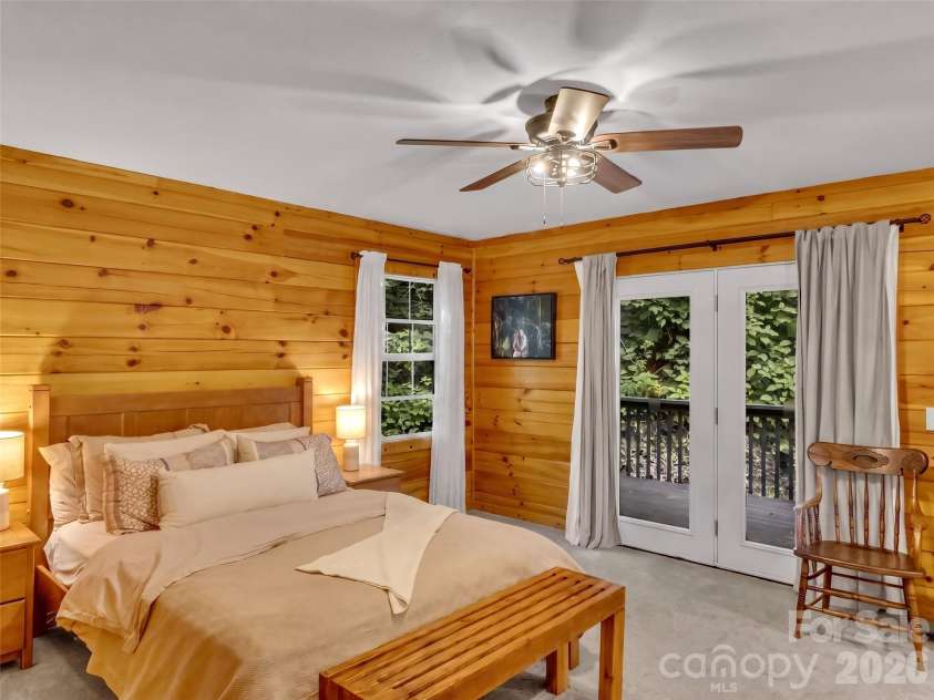 49 Brandywine Road, Waynesville, NC 28786.  MLS# CAR4395907, YatesRealty ID 34304. 