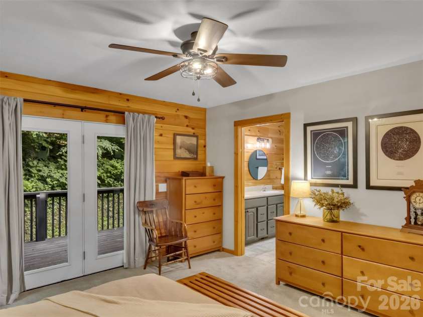 49 Brandywine Road, Waynesville, NC 28786.  MLS# CAR4395907, YatesRealty ID 34304. 