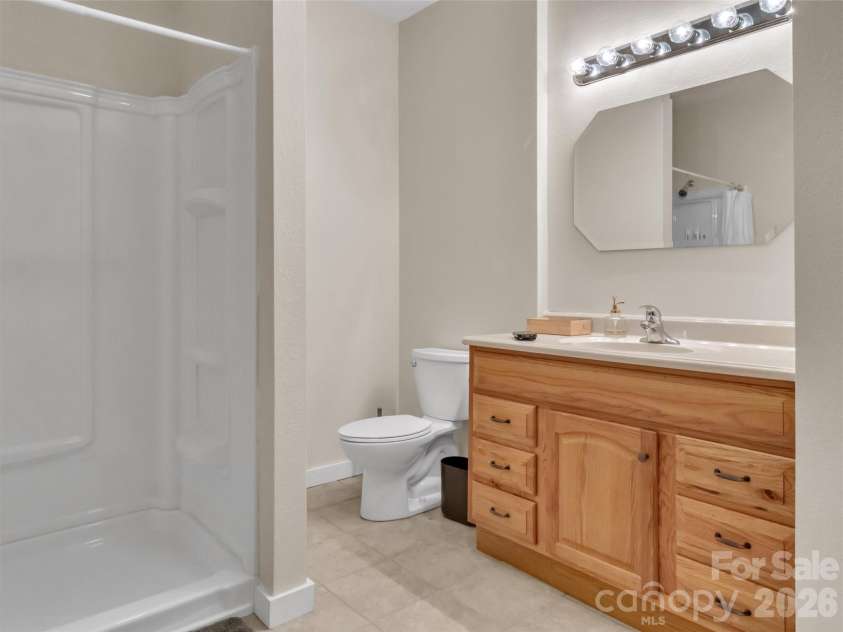 49 Brandywine Road, Waynesville, NC 28786.  MLS# CAR4395907, YatesRealty ID 34304. Lower level full bath