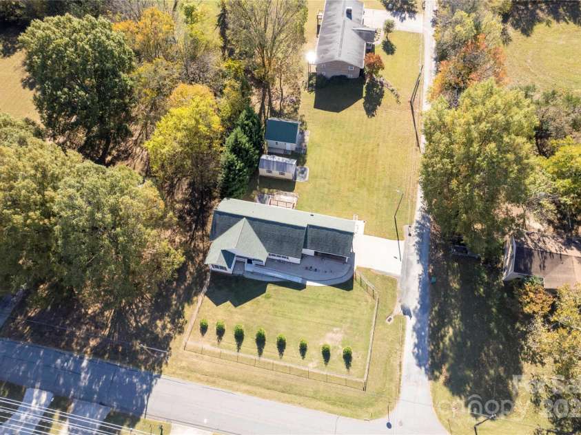 625 Fisher Street, Concord, NC 28027.  MLS# CAR4295907, YatesRealty ID 34304. 