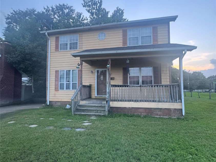 305 Mobley Street, Clover, SC 29710.  MLS# CAR4294240, YatesRealty ID 34305. 
