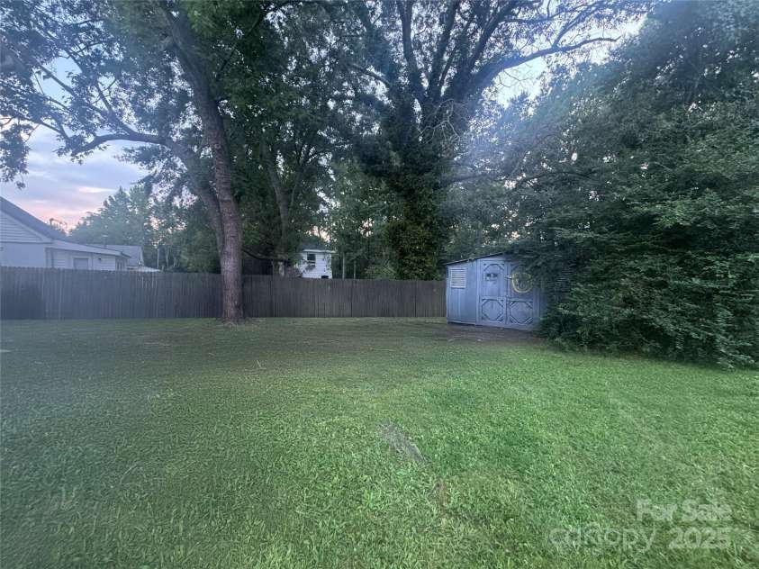 305 Mobley Street, Clover, SC 29710.  MLS# CAR4294240, YatesRealty ID 34305. 