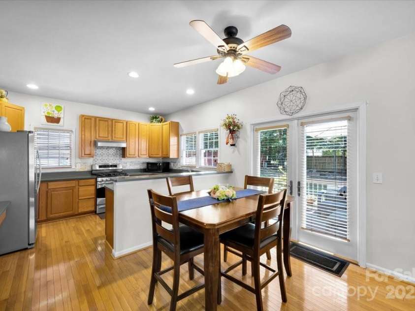 100 Birchleaf Lane, Greer, SC 29650.  MLS# CAR4294243, YatesRealty ID 34307. 