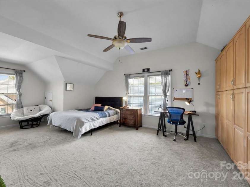 100 Birchleaf Lane, Greer, SC 29650.  MLS# CAR4294243, YatesRealty ID 34307. 