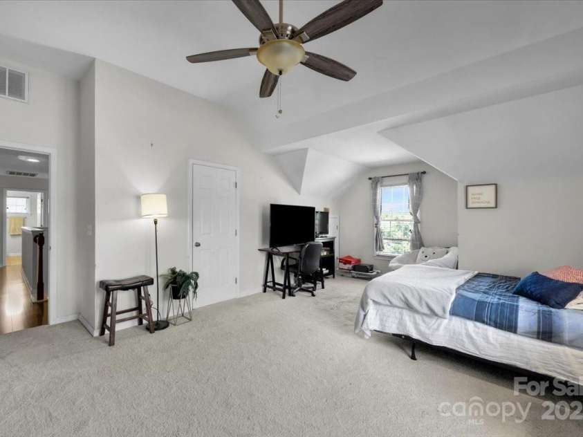 100 Birchleaf Lane, Greer, SC 29650.  MLS# CAR4294243, YatesRealty ID 34307. 