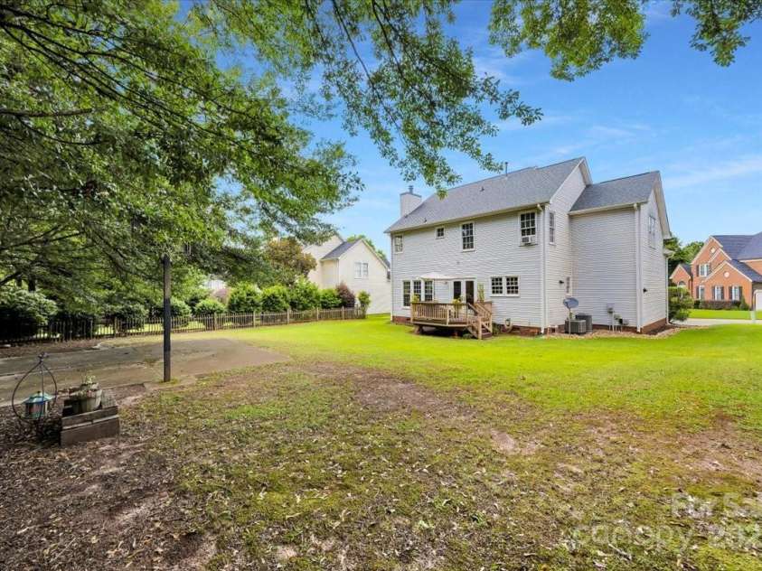 100 Birchleaf Lane, Greer, SC 29650.  MLS# CAR4294243, YatesRealty ID 34307. 