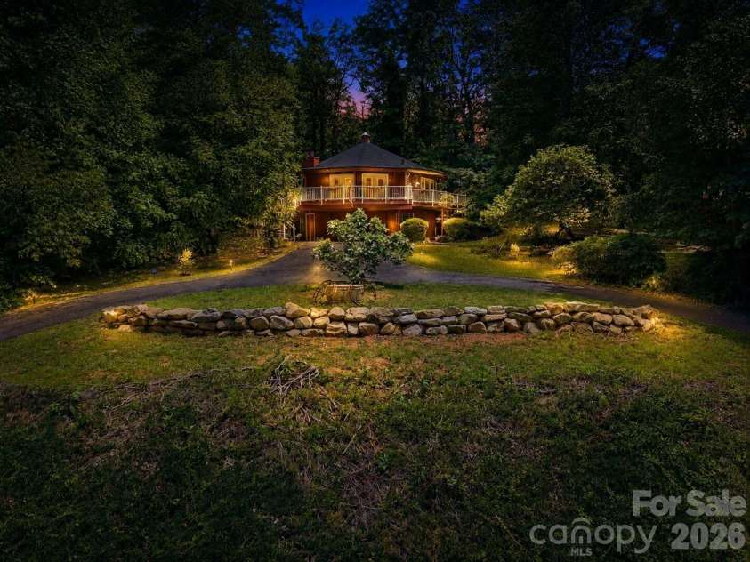 1332 Fairway Drive, Newton, NC 28658.  MLS# CAR4396972, YatesRealty ID 34307. 