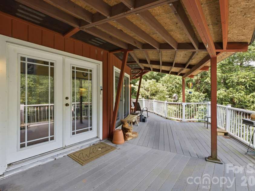 1332 Fairway Drive, Newton, NC 28658.  MLS# CAR4396972, YatesRealty ID 34307. 