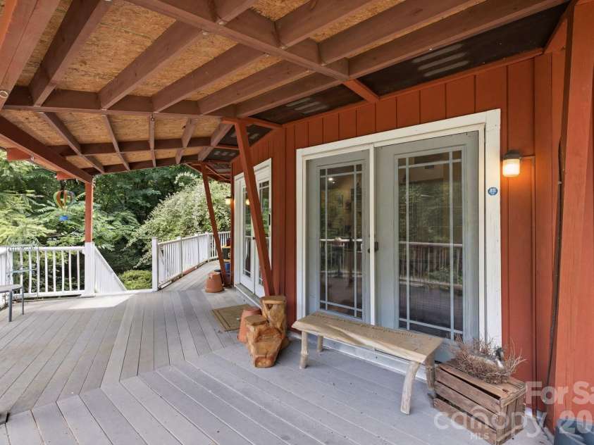 1332 Fairway Drive, Newton, NC 28658.  MLS# CAR4396972, YatesRealty ID 34307. 