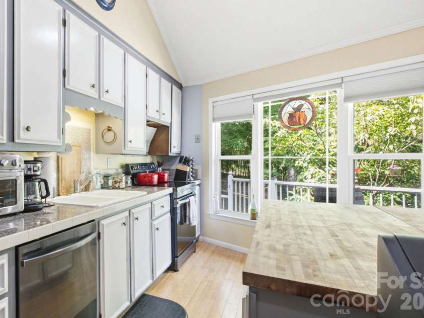 1332 Fairway Drive, Newton, NC 28658.  MLS# CAR4396972, YatesRealty ID 34307. 