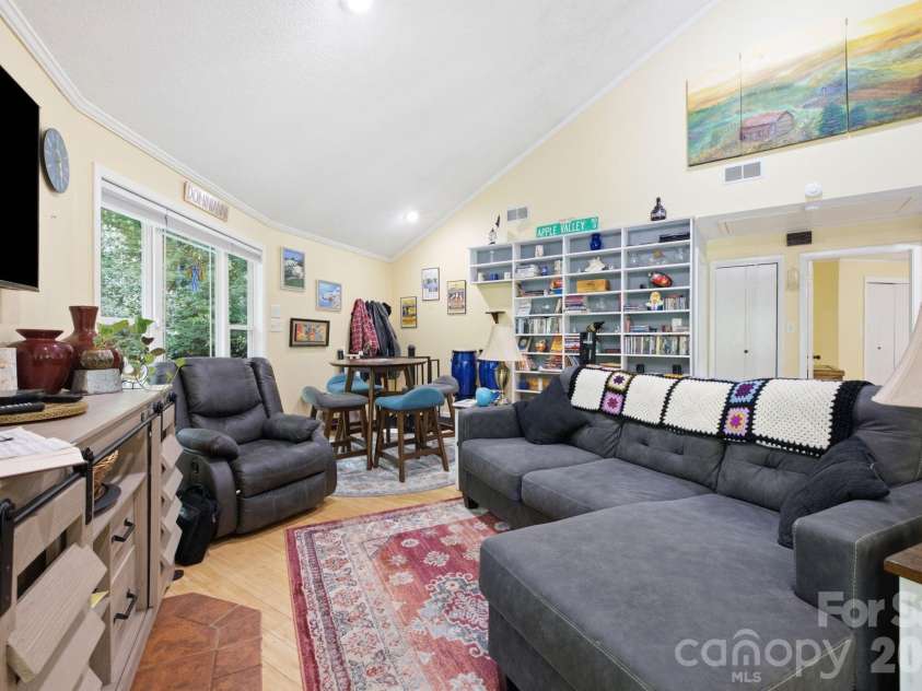 1332 Fairway Drive, Newton, NC 28658.  MLS# CAR4396972, YatesRealty ID 34307. 
