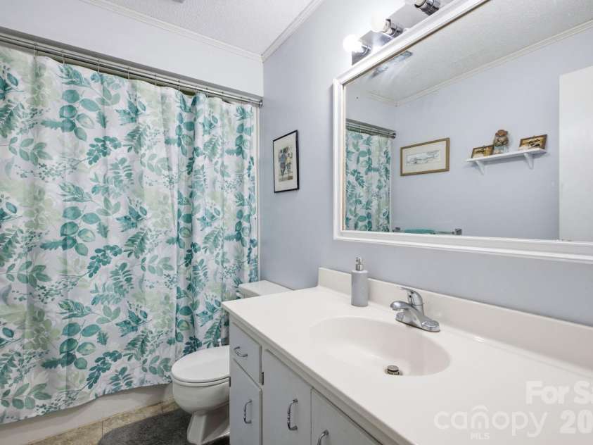 1332 Fairway Drive, Newton, NC 28658.  MLS# CAR4396972, YatesRealty ID 34307. 