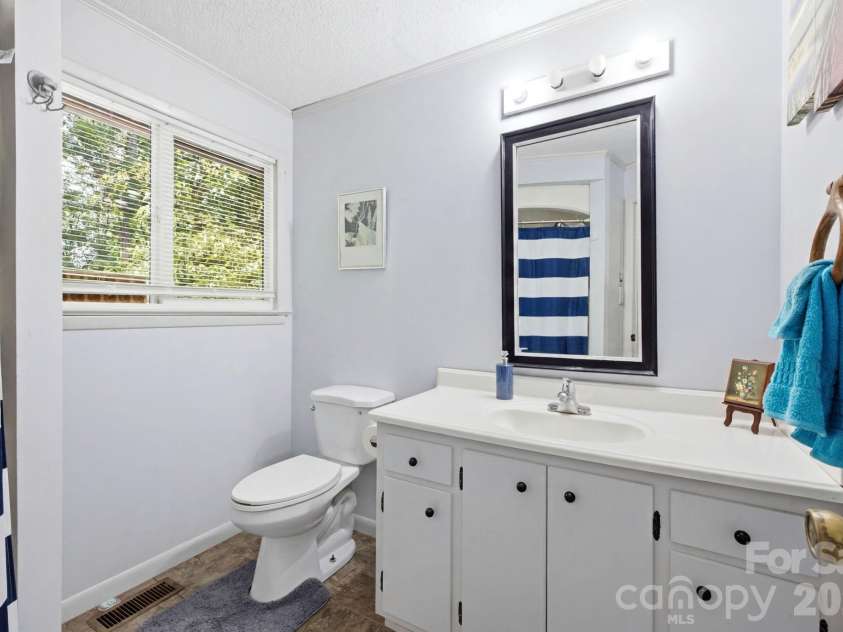 1332 Fairway Drive, Newton, NC 28658.  MLS# CAR4396972, YatesRealty ID 34307. 