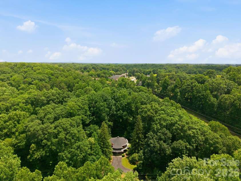 1332 Fairway Drive, Newton, NC 28658.  MLS# CAR4396972, YatesRealty ID 34307. 