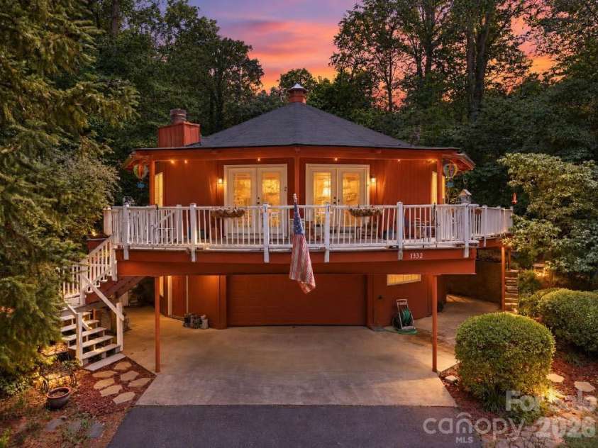 1332 Fairway Drive, Newton, NC 28658.  MLS# CAR4422706, YatesRealty ID 34307. 