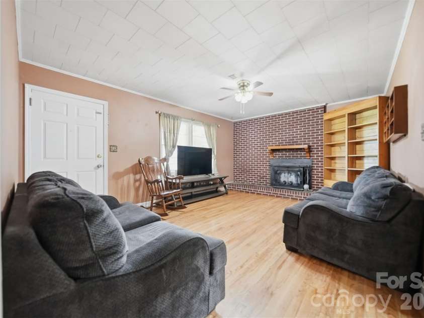 4219 Benfield Drive, Hudson, NC 28638.  MLS# CAR4397025, YatesRealty ID 34308. 