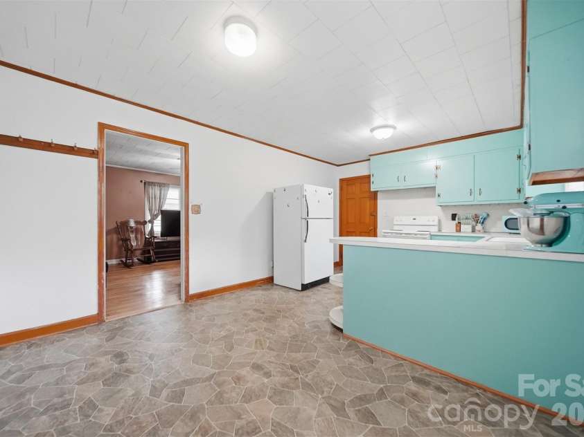 4219 Benfield Drive, Hudson, NC 28638.  MLS# CAR4397025, YatesRealty ID 34308. 