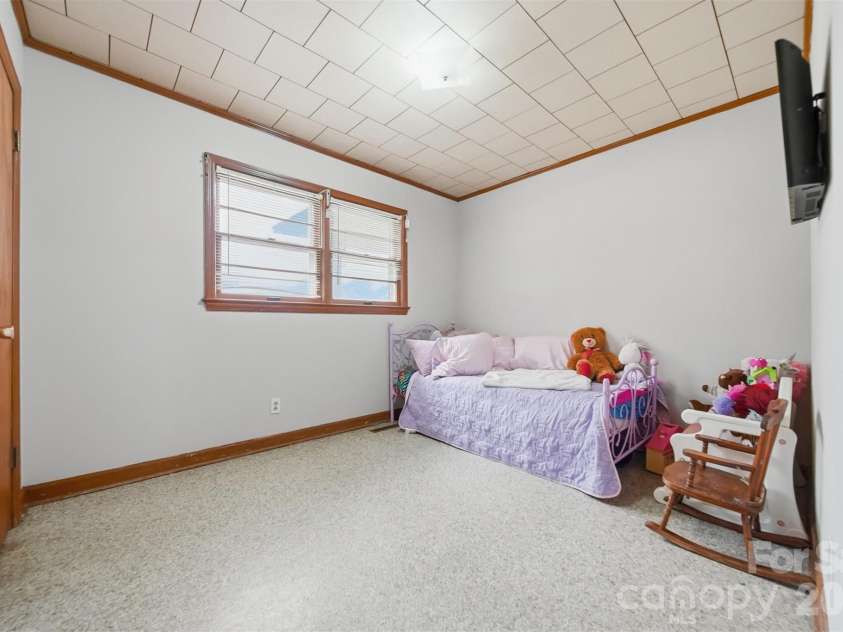 4219 Benfield Drive, Hudson, NC 28638.  MLS# CAR4397025, YatesRealty ID 34308. 