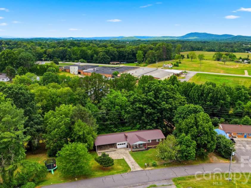 4219 Benfield Drive, Hudson, NC 28638.  MLS# CAR4397025, YatesRealty ID 34308. 